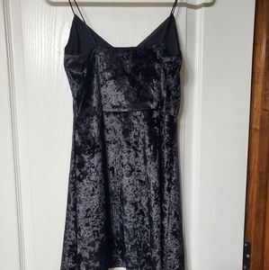 Women's dress size small.